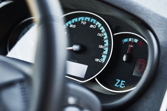 Van 2 Seater dengan harga terbaik di Renault Kangoo, dan nyaman di Fitur, Jarak tempuh, tempat duduk, dan performa mesin