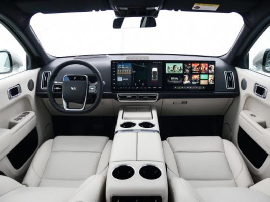 Baterai 42.8kWh SUV Listrik 6 Kursi