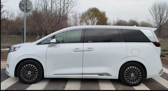 Denza D9 MPV EV Mobil 571nm baterai besi lithium 4WD SUV Listrik 180km / jam