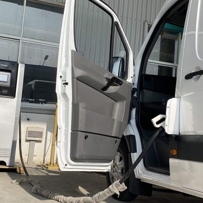 4 Doors Electric Cargo Vans Auto 110km/H 288km Untuk Transportasi