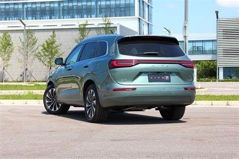 Mobil Listrik Besar 1.5T Bensin Listrik Hibrida 200km/H HUAWEI AITO M7 SUV