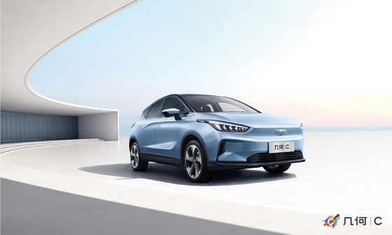 Geometri C Mobil Listrik Kompak EV 550km Rentang Penggerak Roda Depan 150km/jam