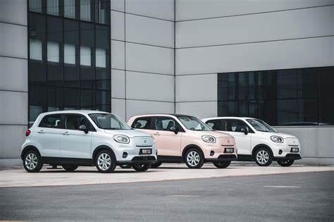 Mobil SUV Listrik Kecil 100km / jam Leapmotor T03 CLTC 403km EV Kendaraan SUV