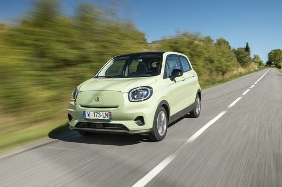 Mobil SUV Listrik Kecil 100km / jam Leapmotor T03 CLTC 403km EV Kendaraan SUV