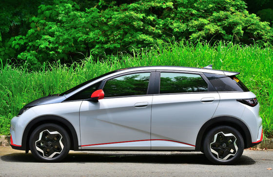 BYD Dolphin 2022 Mobil Listrik Murni 5 Pintu 150km/H Jarak sumbu roda 2700mm