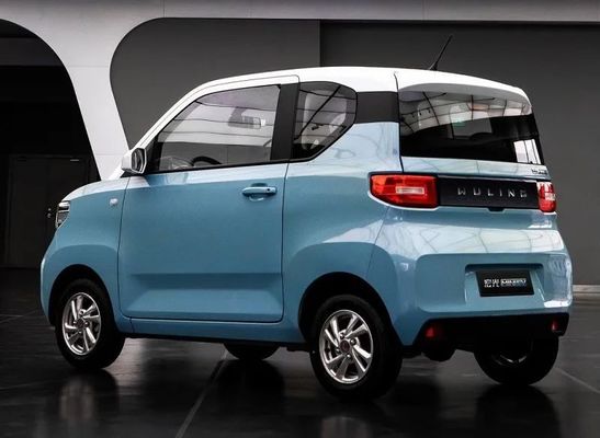 Jangkauan 120km Wuling Electric Vehicles RWD 3 Door 2 Box 4 Seater Electric Mini Car