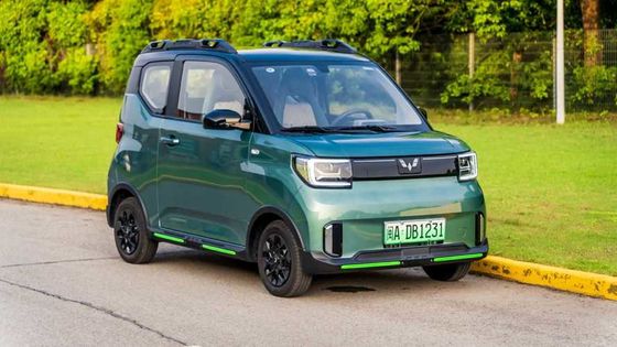 Wuling Game Boy Small 3 Door Cars 120km 2 Box 4 Seater Electric Car