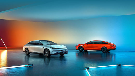 Leapmotor C01 Mobil Listrik Berkinerja Tinggi EV 180km/jam Jarak sumbu roda 2930mm