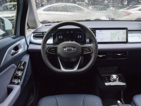 SUV Kecil Mobil Listrik Ramah Lingkungan Geely Geometry E 320km 401km 5 Pintu 5 Kursi