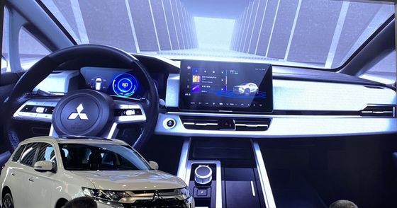 Mitsubishi Airtrek Small SUV EV Electric Car 175km/h Jangkauan 500km Untuk Orang Dewasa