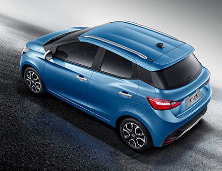 100km / h Mobil Listrik Berkecepatan Cepat JMC EV3 Energi Baru EV Car Sedan 302km NEDC