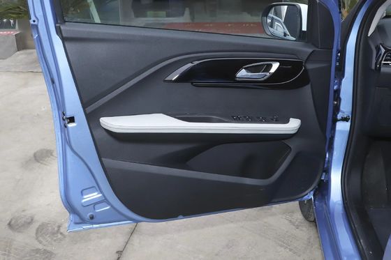 100km / h Mobil Listrik Berkecepatan Cepat JMC EV3 Energi Baru EV Car Sedan 302km NEDC