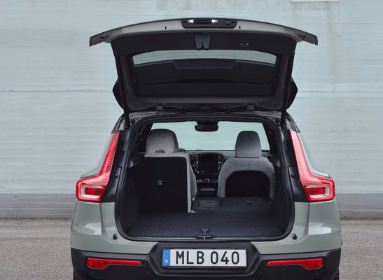 Mobil Listrik Sedang Volvo Xc40 160km/jam SUV Keluarga Listrik Mesin 231 HP