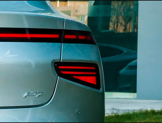 Xiaopeng P7 Kendaraan Listrik 4 Roda 480km Mobil Listrik Dewasa CCC Bersertifikat