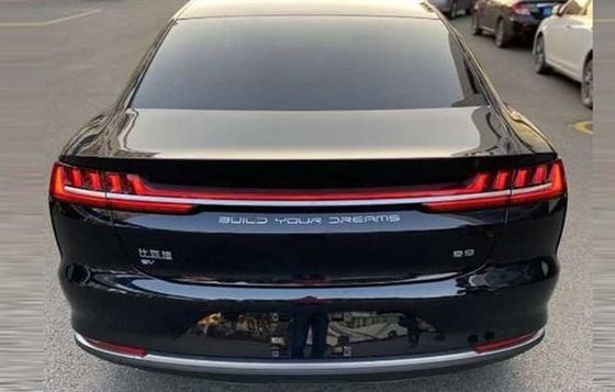BYD E9 Mobil Listrik Besar Sedan Mewah Drive Tangan Kiri 185km / jam Jangkauan 506km