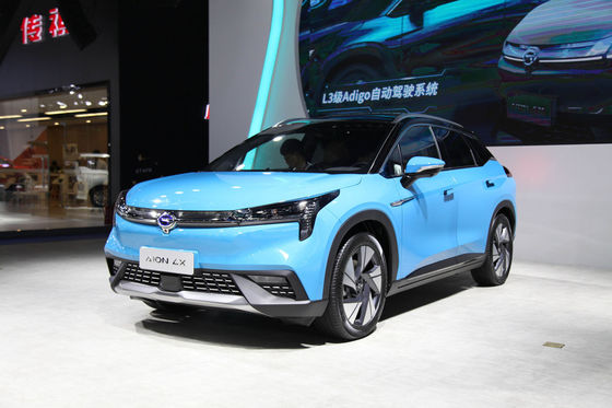 110km / H GAC AION Mobil Listrik 5 Pintu 5 Seater Mobil Sedan Baterai Lithium Ion