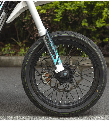 72V 150A 3000W Sepeda Motor Listrik Ban Gemuk Sepeda Motor Listrik Yang Kuat Untuk Orang Dewasa