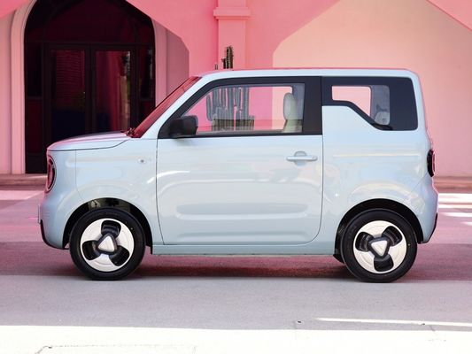 Geely Panda Mini EV Mobil 4 Kursi Hatchback Listrik Energi Baru 120km NEDC