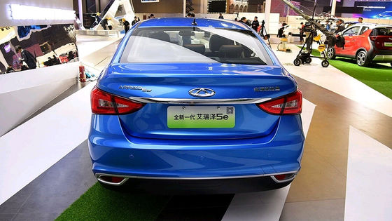 Chery Arrizo E Mobil Listrik Murni Pengisian Cepat Mobil SUV 5 Seater 4 Pintu Jangkauan 401km