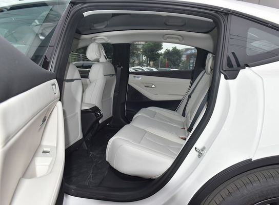 Changan Sl03 Auto Mobil Listrik Kinerja Tinggi Lima Pintu Lima Kursi Roda Empat