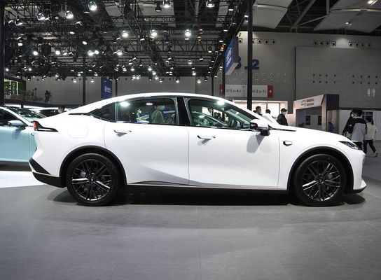 Changan Sl03 Auto Mobil Listrik Kinerja Tinggi Lima Pintu Lima Kursi Roda Empat