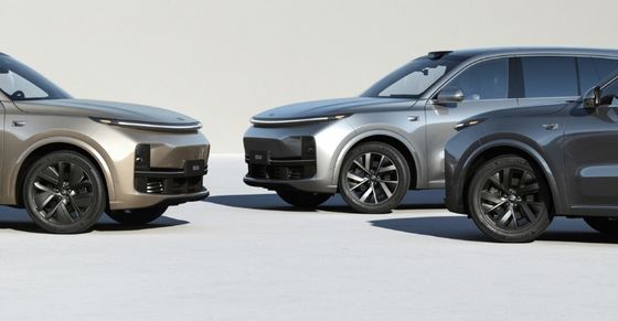 Baterai 42.8kWh SUV Listrik 6 Kursi