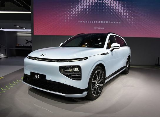 Xpeng G9 SUV Listrik Ukuran Besar Mewah 5 Seater 702km Rentang 200km / H Kecepatan Maks