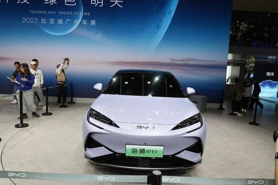 Handsome Pure Electric BYD Sea Lion 07 EV Mobil Kendaraan Energi Baru Dengan Baterai Blade