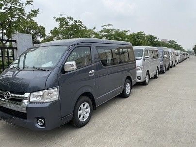 Bus kompak bertenaga bensin dengan 15 kursi RHD pada kecepatan maksimum 130km/h