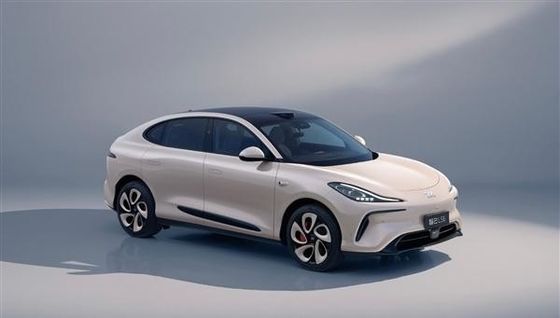 Zhiji LS6 Daya Maksimum 575kw Semua Mobil Listrik Dengan Kecepatan Tertinggi 252kmh Kendaraan Olahraga Listrik