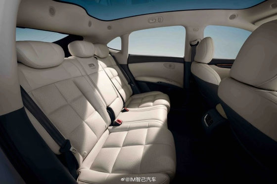 Zhiji LS6 Daya Maksimum 575kw Semua Mobil Listrik Dengan Kecepatan Tertinggi 252kmh Kendaraan Olahraga Listrik