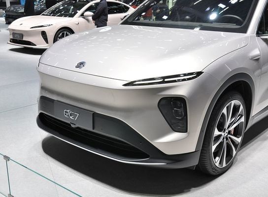 SUV di NIO EC7 75kWh Mobil Listrik Dengan Motor Mengirim 480 KW