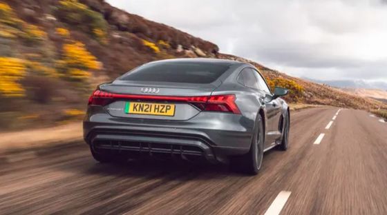 2023 Audi e-Tron GT Mobil listrik empat pintu Ultimate dengan 673hp 480km CLTC dan kapasitas baterai 93.4kwh