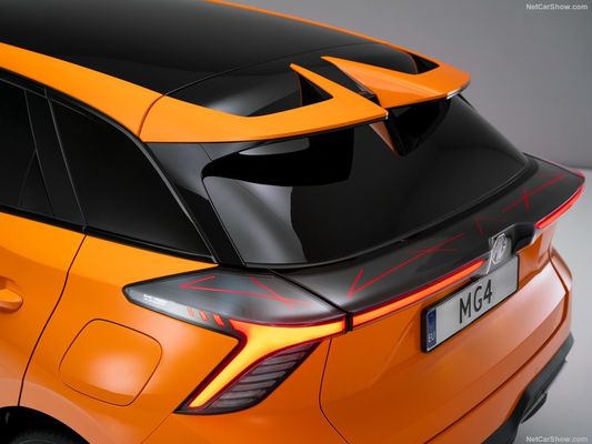 New Energy 2024 kendaraan listrik murni terpanas MG4 EV dengan 250N.m Torsi Max. 986l Extra Large Trunk Space