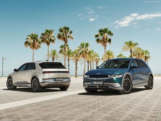 keluarga baru mobil listrik dari Hyundai Ioniq5 menawan, desain futuristik dengan jangkauan 430km