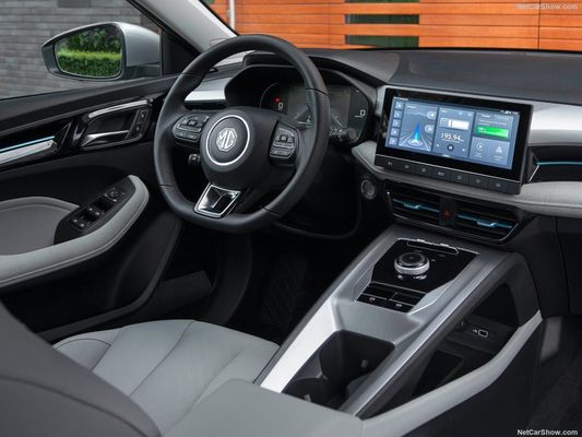 Berlokasi nyaman semua mobil listrik di MG 5 EV dengan jangkauan 344km dan kemampuan super pengisian daya