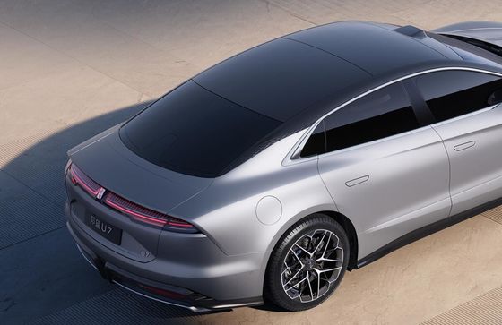 PRESALE 2024 Mobil EV Baru BYD Yangwang U7 Sedan Ketahanan Angin Of Cd 0.195 240Kw Daya Motor