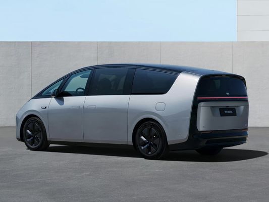 Lixiang MEGA 2024 EV 7 Seat MPV Mewah 710KM Long Range 4WD Mobil Listrik