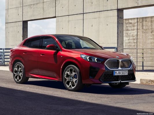 Hot Sale Long Range Electric Car 2024 untuk BMW IX2 449Km High Speed Auto mobil energi baru