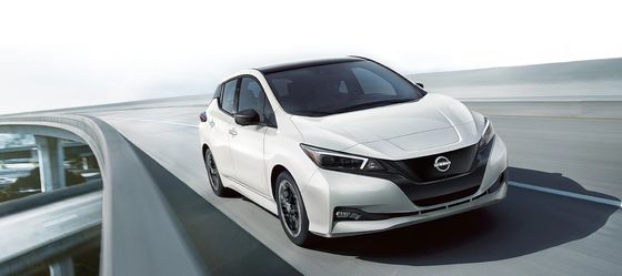 bensin-bebas dengan jangkauan 180 mil untuk perjalanan lokal di 2024 Nissan Leaf S hatchback mobil energi baru