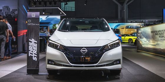 bensin-bebas dengan jangkauan 180 mil untuk perjalanan lokal di 2024 Nissan Leaf S hatchback mobil energi baru