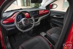 2024 FIAT 500e FWD Mobil listrik mini baterai 42kwh dengan kecepatan tertinggi 94mph