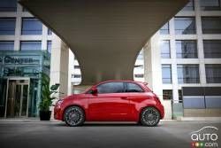 2024 FIAT 500e FWD Mobil listrik mini baterai 42kwh dengan kecepatan tertinggi 94mph