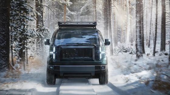 Trcuk Canoo pickup yang dibangun khusus dengan tempat tidur 8 kaki dengan ruang penyimpanan yang luas