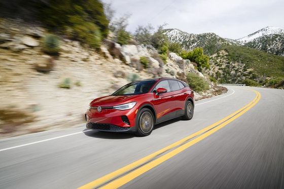 201P.s tenaga kuda RWD sampai 290mil EPA jangkauan pada 2024 Volkswagen ID4 mobil listrik murni