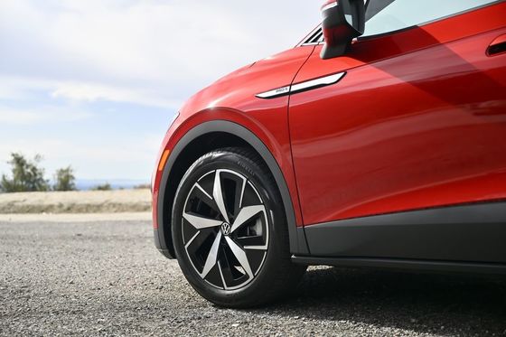 201P.s tenaga kuda RWD sampai 290mil EPA jangkauan pada 2024 Volkswagen ID4 mobil listrik murni