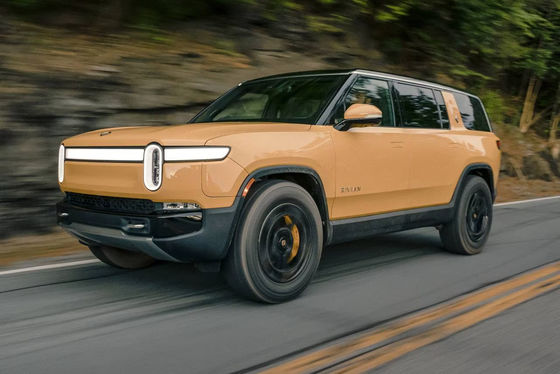 2023 RIVIAN R1S Empat motor 800P.S jangkauan 660km mencapai 60 mph dalam 3.1 s semua powertrain listrik W 7seats mobil mewah