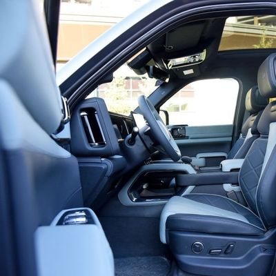 New Electric Four Wheel Drive PHEV Byd Formula Leopard 5 Dengan Max Power Output Of 505 KW Dan A Max Torque Of 760 N · m