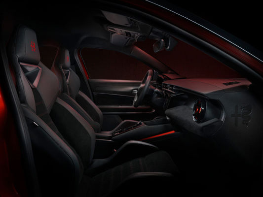 The Sportyest Compact Car Alfa Romeo Pertama EV Milano Dengan 2 Pilihan Penggerak 156ph & 240ph WLTC 240miles