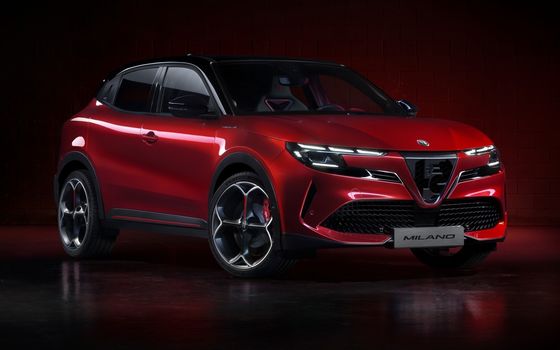 The Sportyest Compact Car Alfa Romeo Pertama EV Milano Dengan 2 Pilihan Penggerak 156ph & 240ph WLTC 240miles